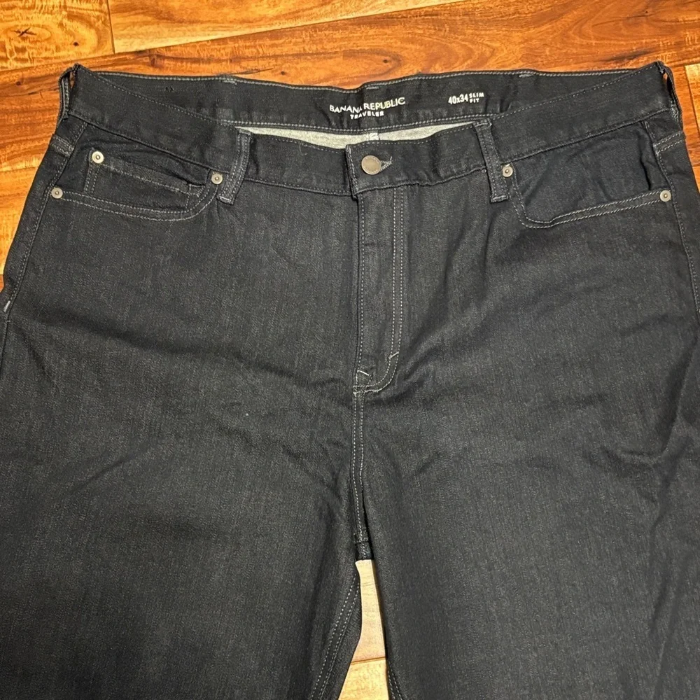 Banana Republic Traveler Slim Fit